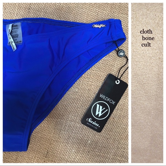 ✨NWT✨WILDFOX💋🦊 2-Piece “Staycation” BATHING SUIT - Picture 3 of 8